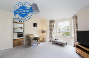 Dicksonfield Apartment